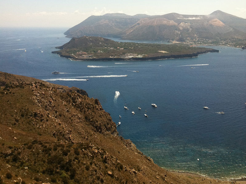 Panorama di Vulcano da Lipari